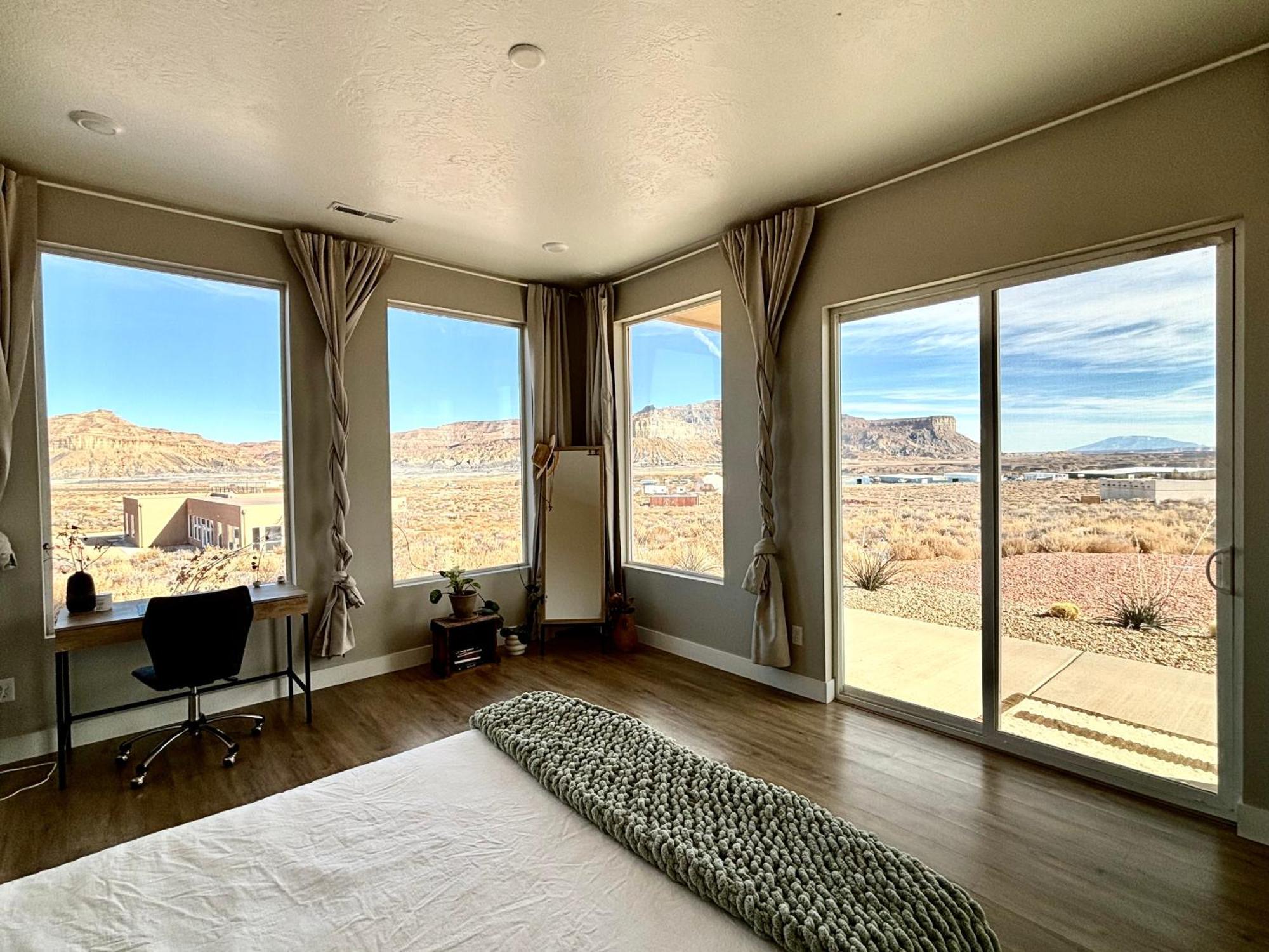 Calming Canyon Sanctuary With Grand Mesa Views Биг-Уотер Экстерьер фото